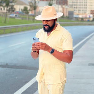 Meet your Posher, Raziel